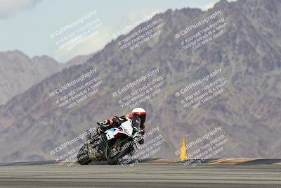 media/Nov-16-2025-Race Pace (Sun) [[8c5fa54630]]/Verified Riders/5-Turn 9 (1135am)/